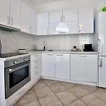 Istra Adria פורץ